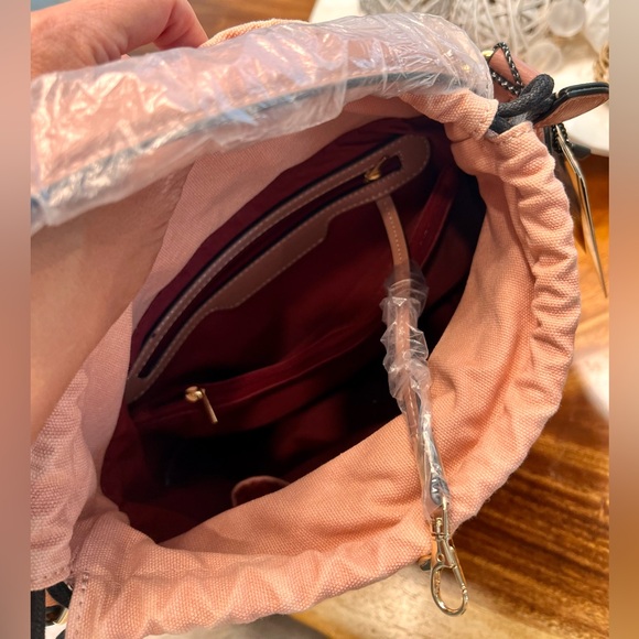 American Bee Bucket Bag in Mauve Pink w Gold Buckles NWT - Picture 8 of 17